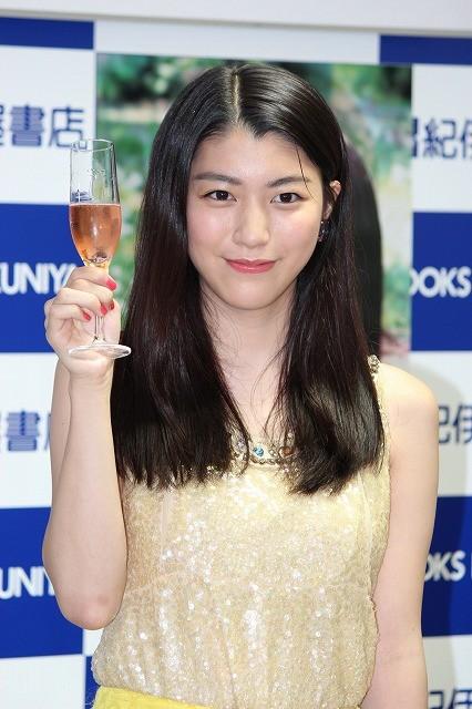 成海璃子、20歳誕生日に初シャンパン「次は日本酒」 - 画像11