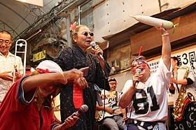 沖縄の“愛×笑い×音楽”を凝縮!「歌えマチグヮー」