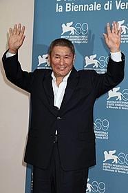 貫禄の会見で各国メディアを沸かせた北野武監督「アウトレイジ ビヨンド」