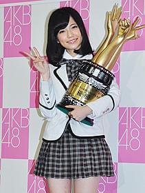 AKBじゃんけん大会で優勝した島崎遥香