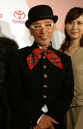 テリー伊藤「日本のマダムは若づくりしすぎ」年齢相応ファッション提案