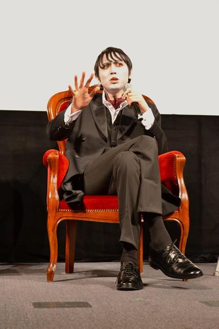 アンガールズ・田中、「ダーク・シャドウ」イベントでジョニデになりきり