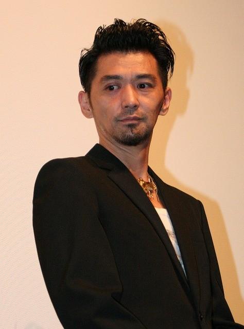 新井浩文、主演作の舞台挨拶をツイッターで告知し満席に