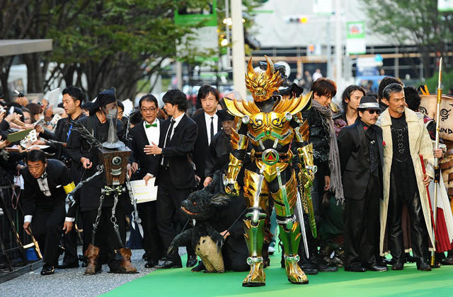 第25回東京国際映画祭開幕 グリーンカーペット上パフォーマンスに観客熱狂 - 画像31