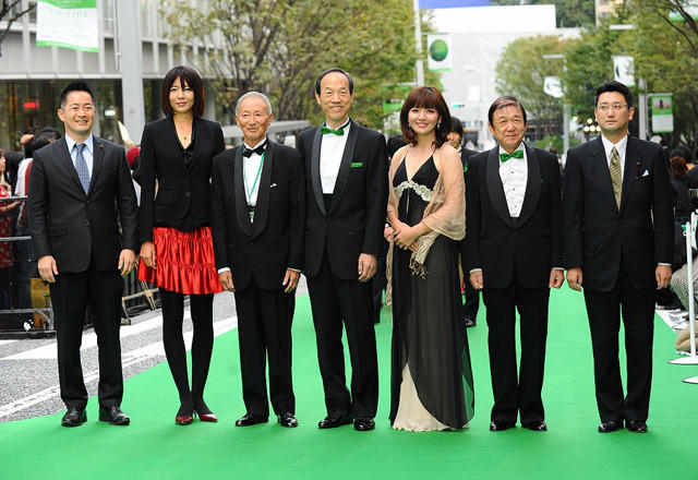 第25回東京国際映画祭開幕 グリーンカーペット上パフォーマンスに観客熱狂 - 画像4