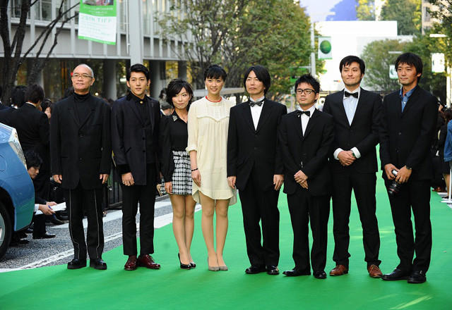 第25回東京国際映画祭開幕 グリーンカーペット上パフォーマンスに観客熱狂 - 画像44