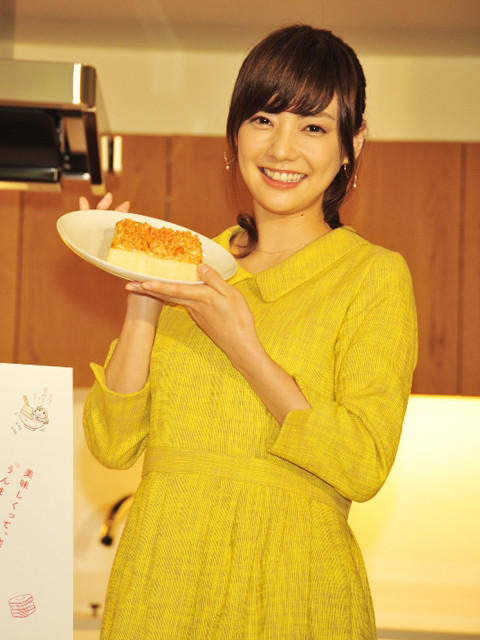 倉科カナの“ズボラ飯”食べっぷりに、フードスタイリストが感服！