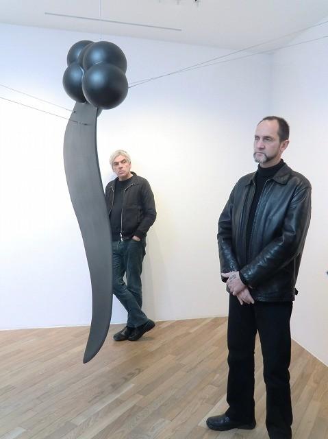 巨匠小津に敬意　ペドロ・コスタと彫刻家ルイ・シャフェスの展覧会「MU［無］」開催