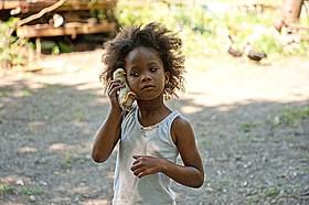 「ハッシュパピー バスタブ島の少女」の一場面「ハッシュパピー バスタブ島の少女」