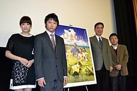 満員の客席に笑顔の長塚京三ら「ひまわり 沖縄は忘れない あの日の空を」