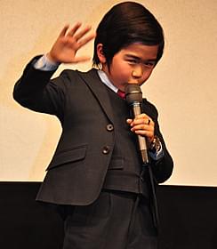 スーツで登場した鈴木福くん「コドモ警察」
