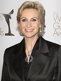 ジェーン・リンチ「アニー」