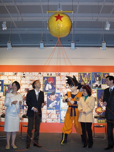 日本橋で「DRAGON BALL展」が開幕、“孫悟空”野沢雅子も「ワクワク」