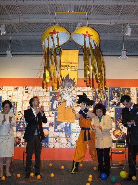 日本橋で「DRAGON BALL展」が開幕、“孫悟空”野沢雅子も「ワクワク」