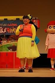 デビュー当時対比で体重25キロ増を 告白して客席を驚かせた渡辺直美「映画クレヨンしんちゃん バカうまっ!B級グルメサバイバル!!」