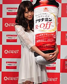 CM発表会に出席した桐谷美玲