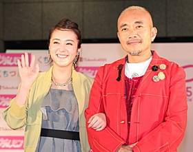父娘を演じた貫地谷しほりと竹中直人「くちづけ」