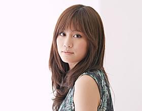常に自然体の姿をさらけ出す前田敦子「クロユリ団地」