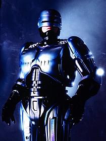 3メートルの「ロボコップ」像が間もなく誕生「ロボコップ」