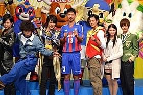 キョウリュウジャーとJリーガーが夢のコラボ!「劇場版 獣電戦隊キョウリュウジャー ガブリンチョ・オブ・ミュージック」