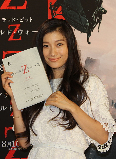 “Zつながり”篠原涼子、「ONE PIECE FILM Z」に続き「ワールド・ウォー Z」で声優