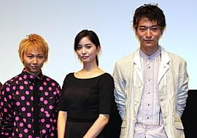 舞台挨拶に立った石橋杏奈ら「不安の種」