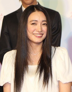 仲間由紀恵、16年ぶり朝ドラ出演 「花子とアン」でヒロイン吉高の親友役