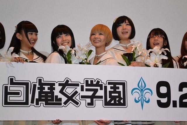 でんぱ組.inc」の「白魔女学園」初日サプライズライブにファン歓喜