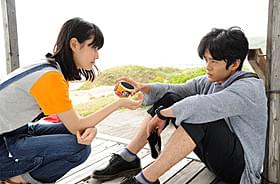 主演・出演作が続く池松壮亮と橋本愛「大人ドロップ」