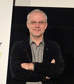 会見したダニエレ・ルケッティ監督「ハッピー・イヤーズ」