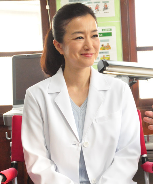 宮城出身の鈴木京香、被災地の現役女医役を演じ切り笑顔でクランクアップ