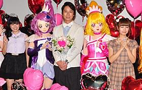 舞台挨拶に登壇した谷原章介と 声優の渕上舞、宮本佳那子「映画 ドキドキ!プリキュア マナ結婚!!?未来につなぐ希望のドレス」