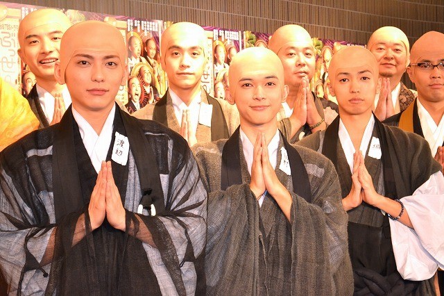 吉沢亮、青春コメディ舞台「ぶっせん」は「歌って踊って仏教ミュージカル」