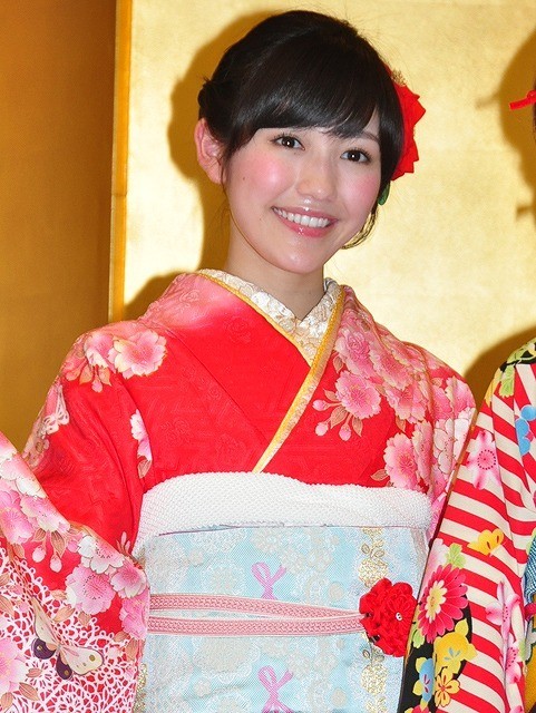 渡辺麻友、成人の誓い 大島優子卒業後のリーダーを自覚！