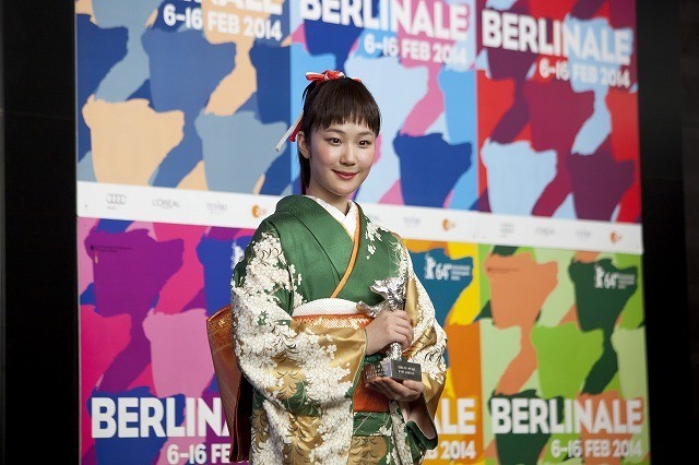 黒木華、ベルリン映画祭銀熊賞を戴冠！日本人では寺島しのぶ以来4年ぶり - 画像4