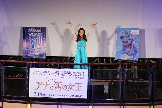 世界興収10億ドル突破！オスカー受賞「アナと雪の女王」ついに日本公開