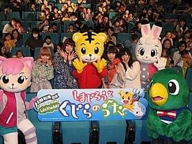 人気キャラクターとねごとが対面「勲章」