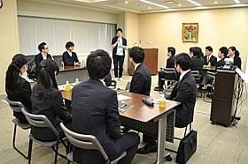 東宝に入社を希望する大学生がワークショップに参加「神様のカルテ」