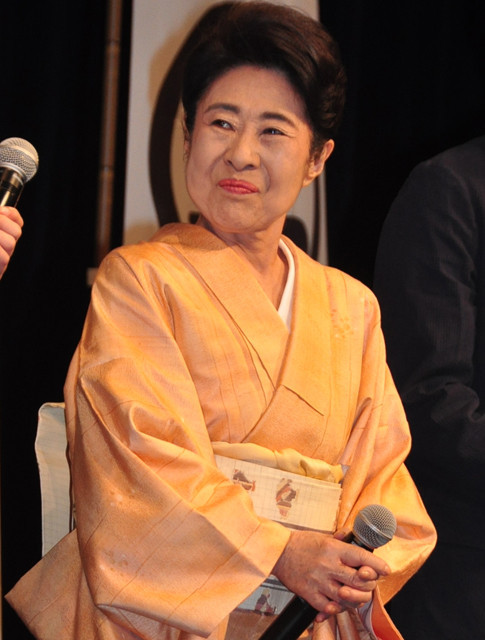 中村玉緒、理想の祖母役を演じ笑顔 勝新太郎さんは「私には大切な人」 - 画像2