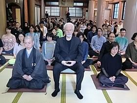 100人のファンと座禅会を開催した アレハンドロ・ホドロフスキー監督「リアリティのダンス」