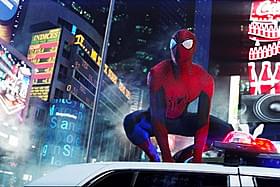 タイムズスクエアでスパイダーマンとエレクトロが激突!「アメイジング・スパイダーマン2」