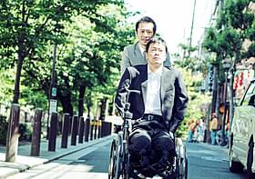 四肢のない役を演じた遠藤憲一「木屋町DARUMA」