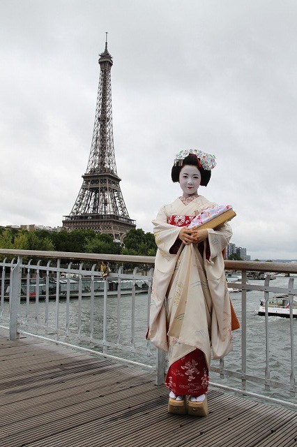 「舞妓はレディ」仏パリのファンに大ウケ、主演・上白石萌音が手ごたえ