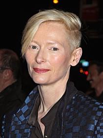 ティルダ・スウィントン「太陽が知っている」