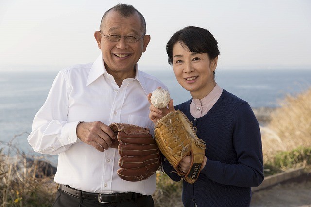 吉永小百合、鶴瓶もビックリの豪腕ぶり 20年ぶりの投球を披露