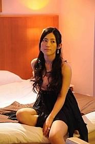 子連れのものまねホステスに扮した福田彩乃
