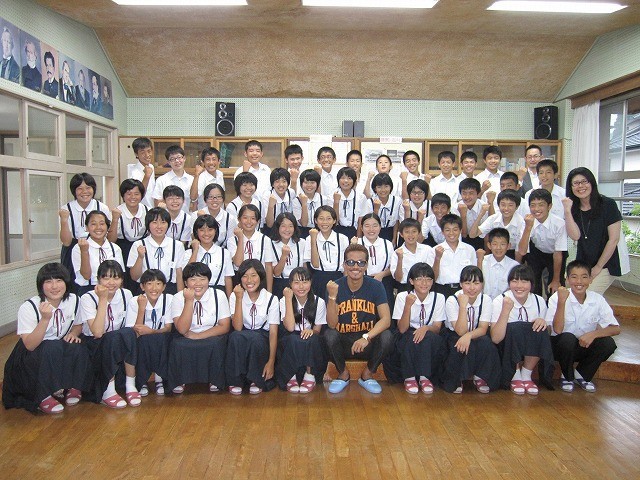 「EXILE」ATSUSHIがNコン特番に出演！ 閉校間近の中学生と歌で交流 - 画像1