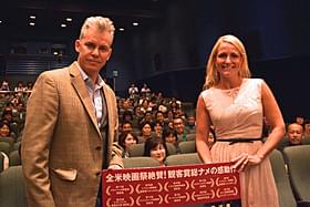 再来日を果たしたトラビス・ファイン監督と 製作を務めた妻のクリスティーン・ファイン氏「チョコレートドーナツ」