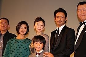 竹野内豊、松雪泰子ら豪華キャストがずらり勢ぞろい