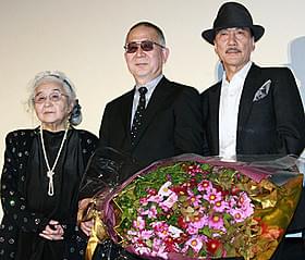 賞レースの皮切りとなる「第38回山路ふみ子映画賞」を受賞「蜩ノ記」